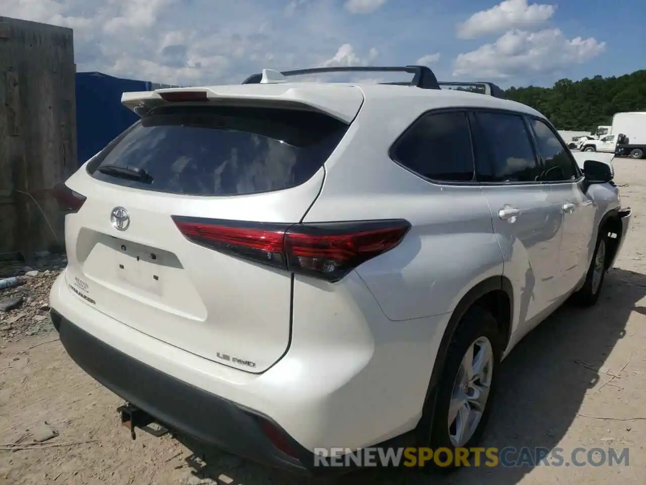 4 Photograph of a damaged car 5TDBZRBH6MS541109 TOYOTA HIGHLANDER 2021