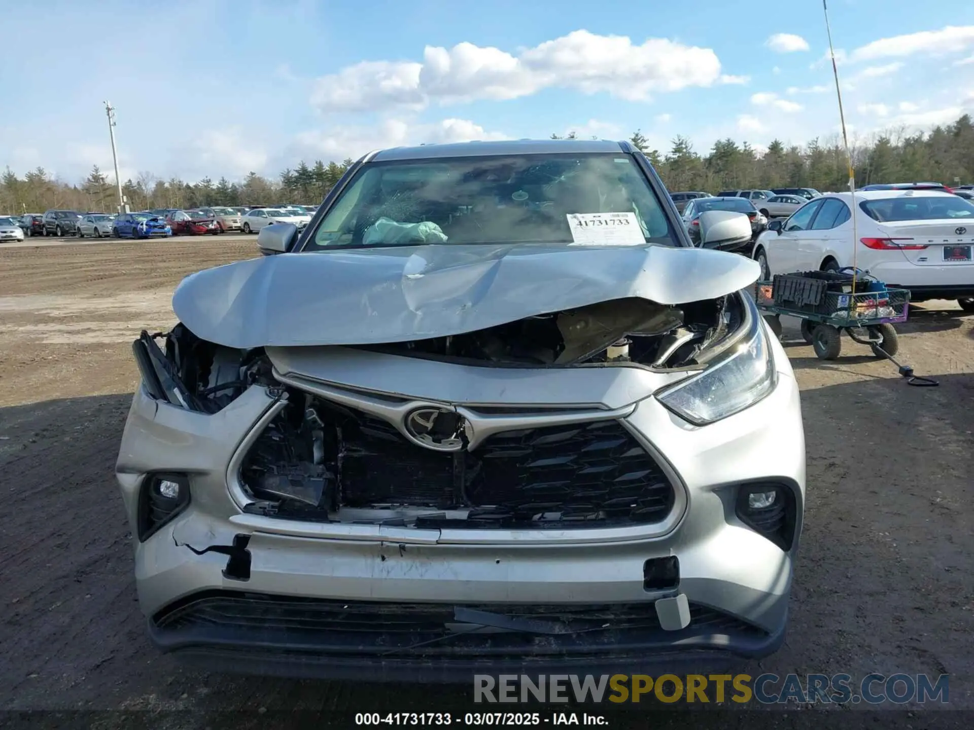 11 Photograph of a damaged car 5TDBZRBH7MS073469 TOYOTA HIGHLANDER 2021