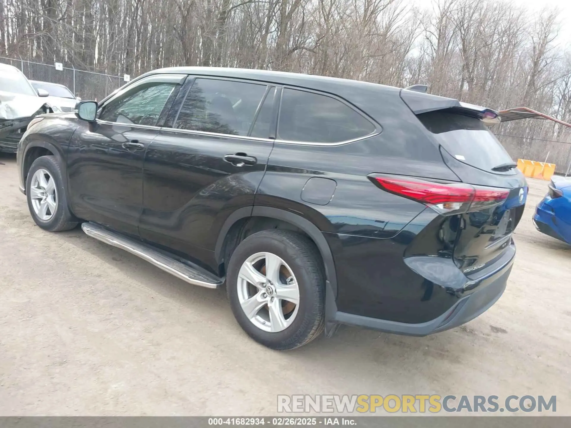3 Photograph of a damaged car 5TDBZRBH7MS134660 TOYOTA HIGHLANDER 2021