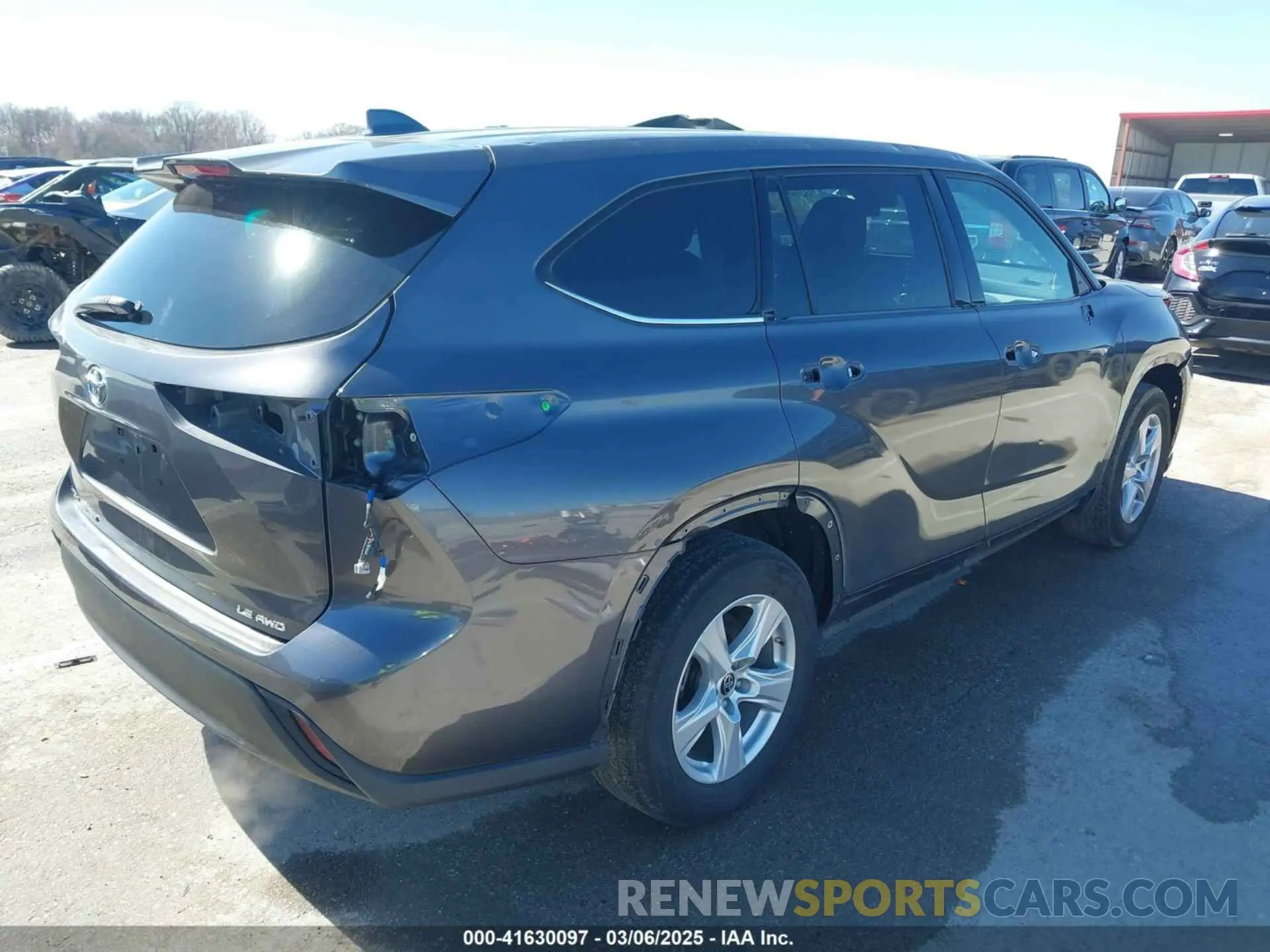 4 Photograph of a damaged car 5TDBZRBH7MS544245 TOYOTA HIGHLANDER 2021