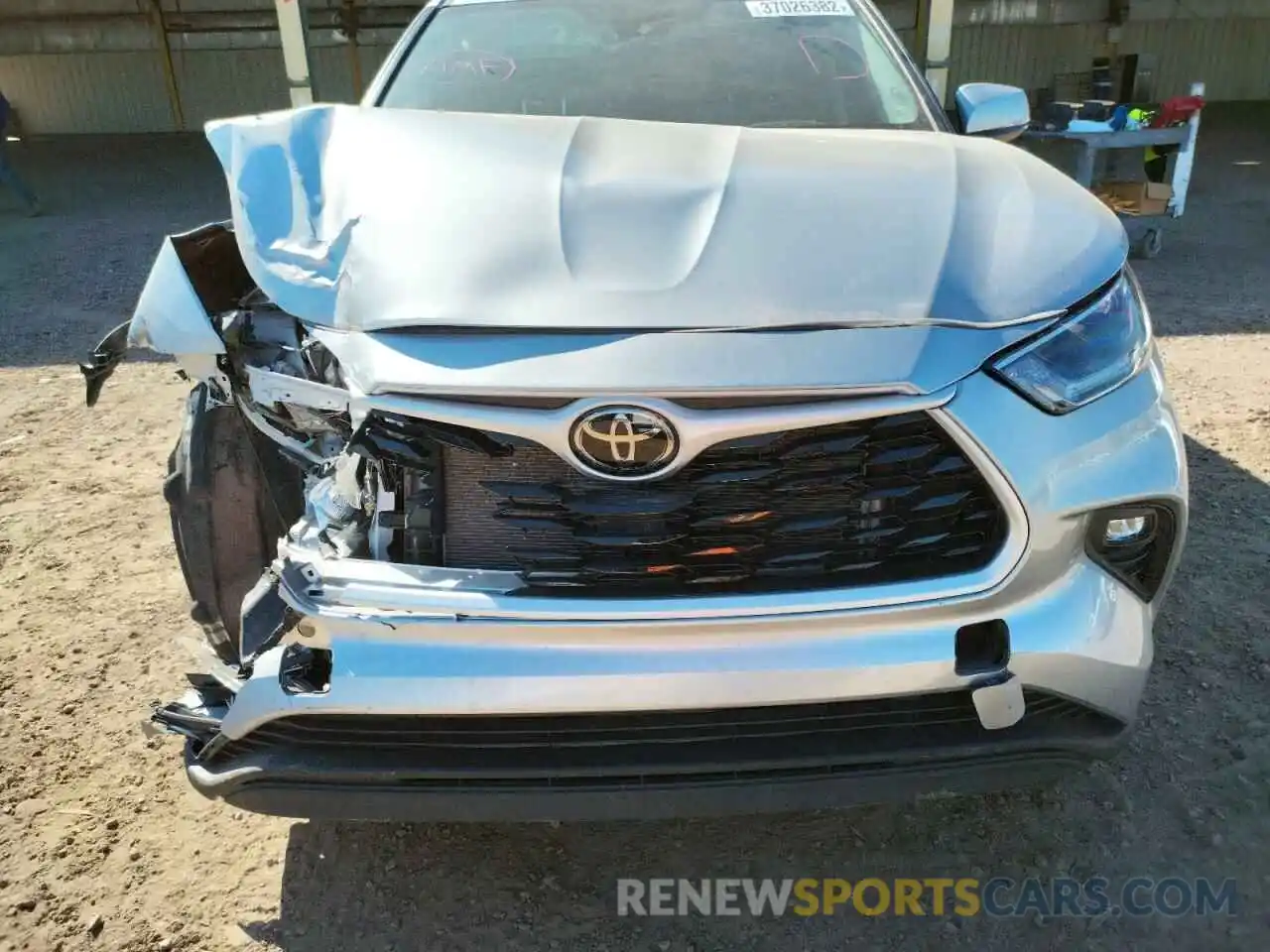 7 Photograph of a damaged car 5TDBZRBH7MS547310 TOYOTA HIGHLANDER 2021