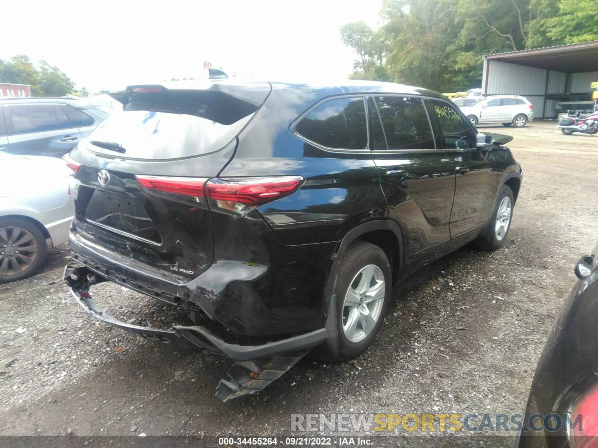 4 Photograph of a damaged car 5TDBZRBH8MS143853 TOYOTA HIGHLANDER 2021