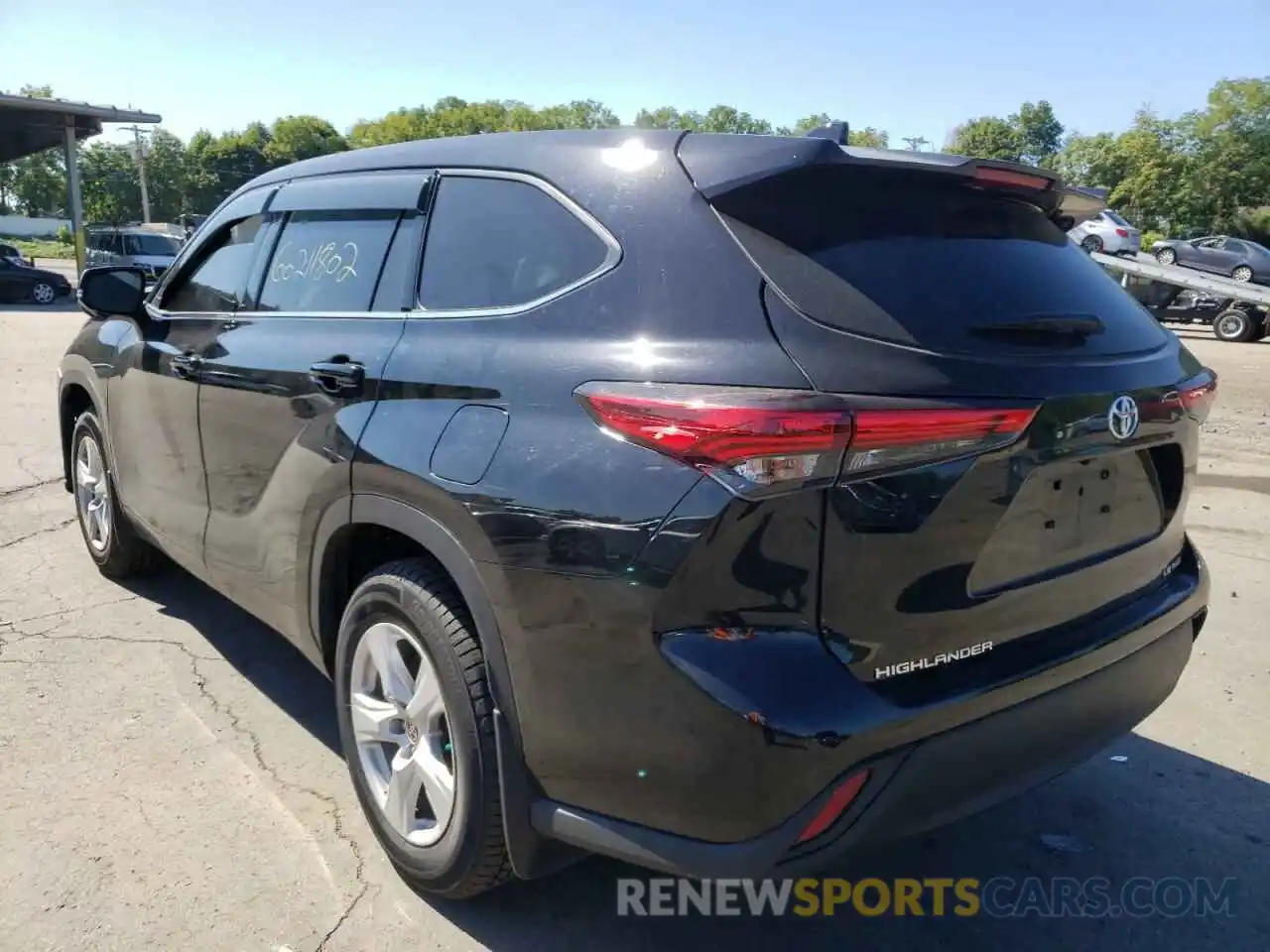 3 Photograph of a damaged car 5TDBZRBH8MS552743 TOYOTA HIGHLANDER 2021