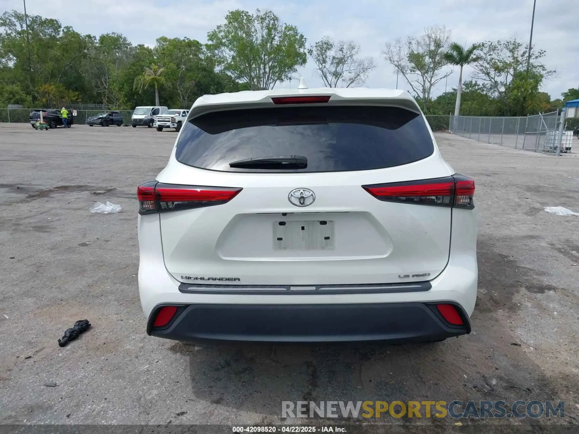 16 Photograph of a damaged car 5TDBZRBH9MS546806 TOYOTA HIGHLANDER 2021