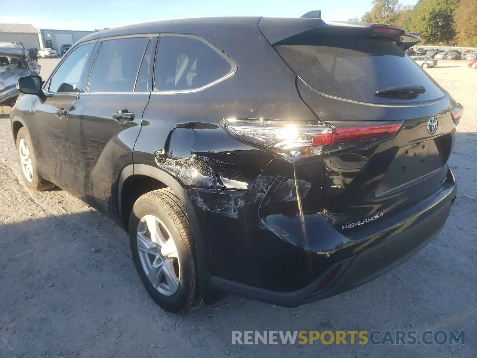 3 Photograph of a damaged car 5TDBZRBHXMS123104 TOYOTA HIGHLANDER 2021