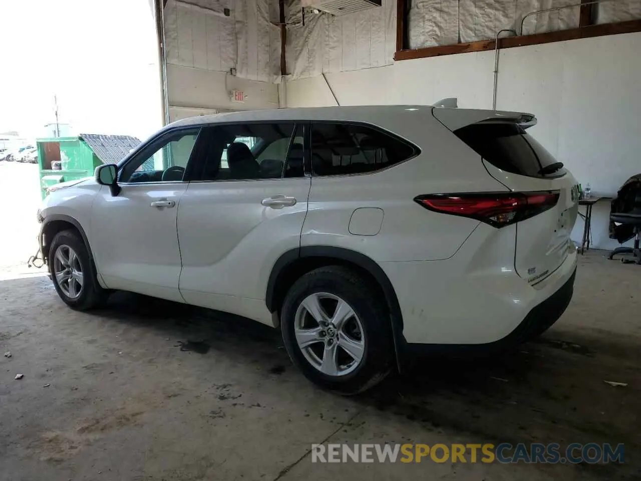 2 Photograph of a damaged car 5TDBZRBHXMS532381 TOYOTA HIGHLANDER 2021