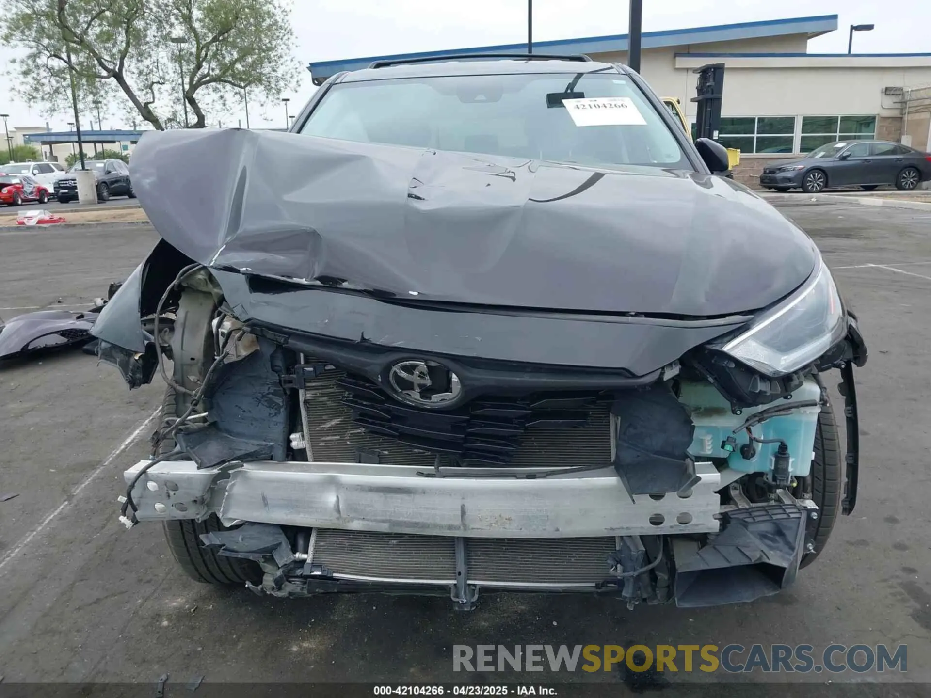 13 Photograph of a damaged car 5TDCZRAH1MS085834 TOYOTA HIGHLANDER 2021