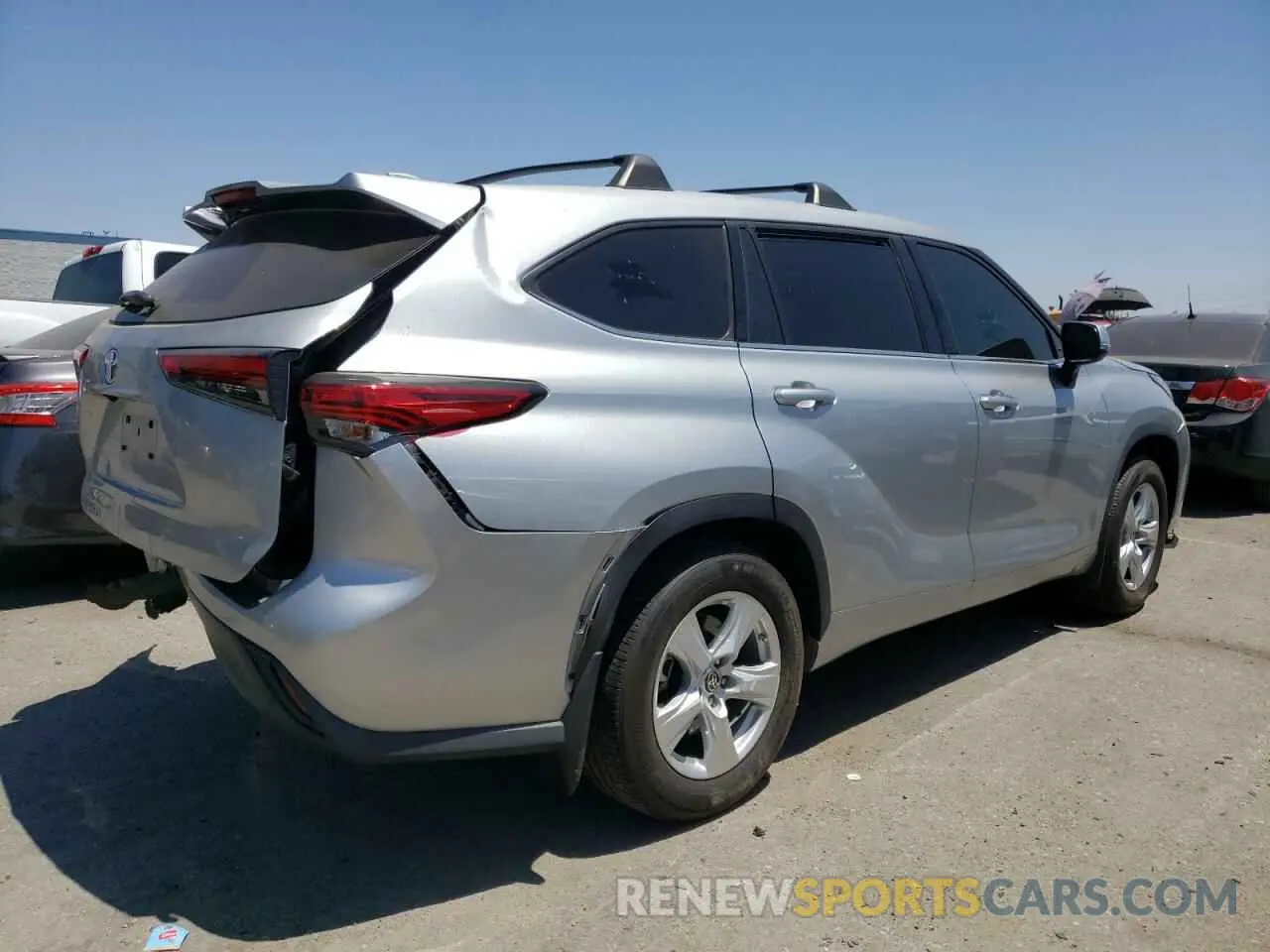3 Photograph of a damaged car 5TDCZRAH2MS084806 TOYOTA HIGHLANDER 2021