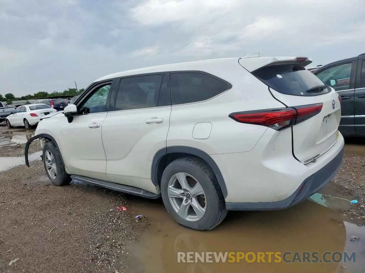 2 Photograph of a damaged car 5TDCZRAH2MS527584 TOYOTA HIGHLANDER 2021