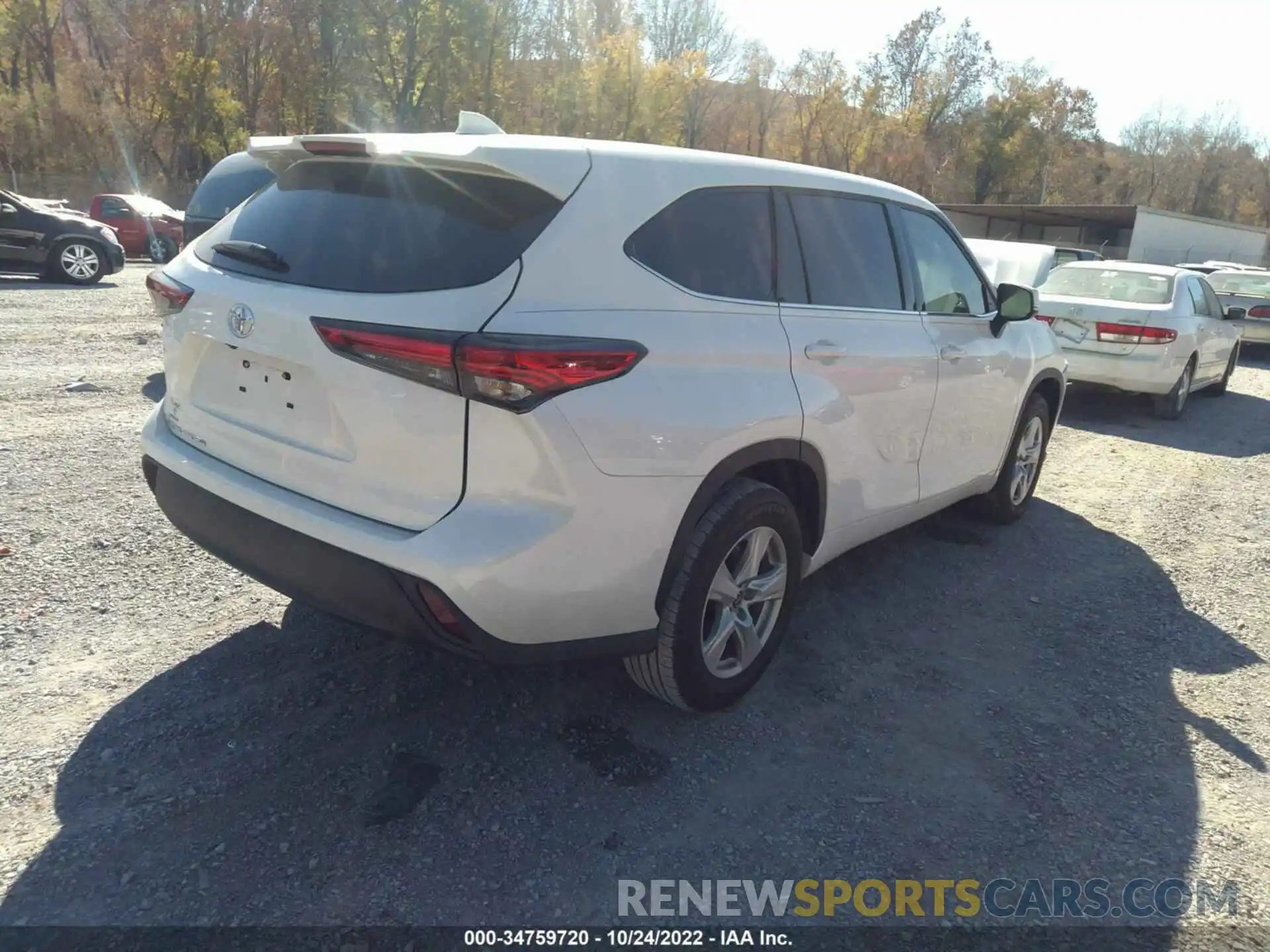 4 Photograph of a damaged car 5TDCZRAH3MS518795 TOYOTA HIGHLANDER 2021