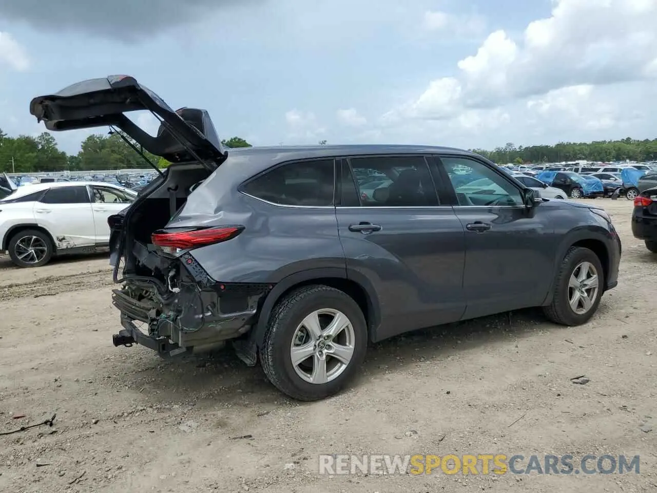 3 Photograph of a damaged car 5TDCZRAH4MS537596 TOYOTA HIGHLANDER 2021
