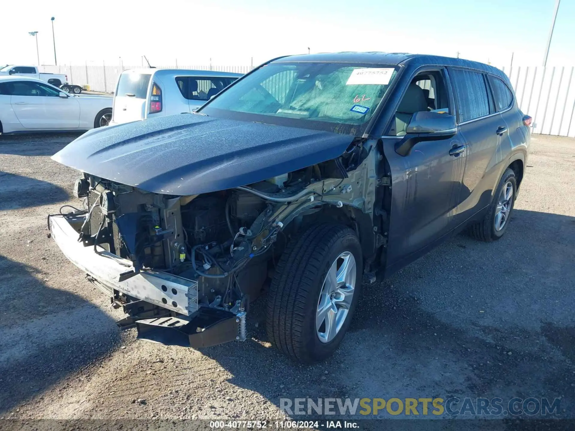 2 Photograph of a damaged car 5TDCZRAH5MS044879 TOYOTA HIGHLANDER 2021