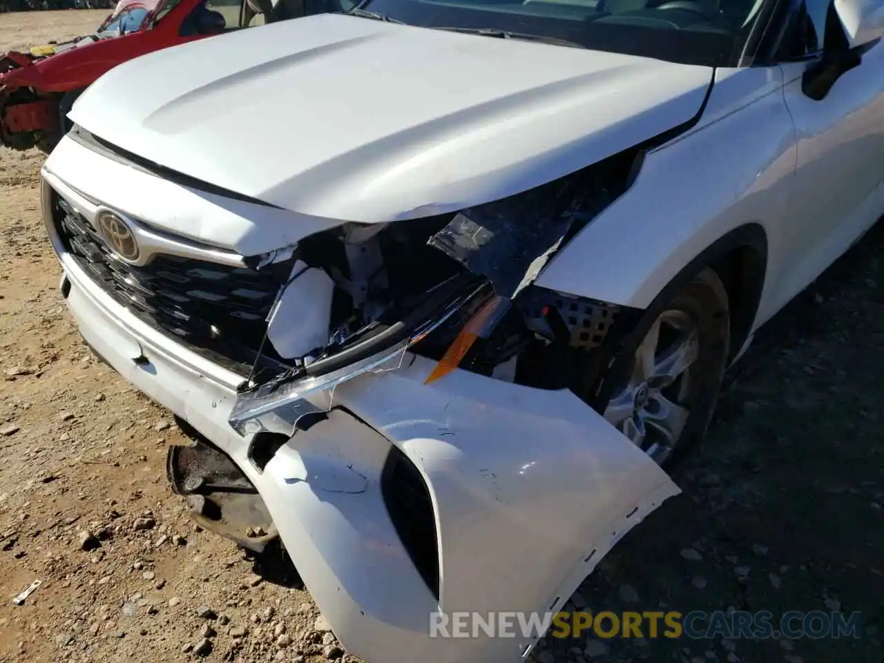 9 Photograph of a damaged car 5TDCZRAH5MS073671 TOYOTA HIGHLANDER 2021