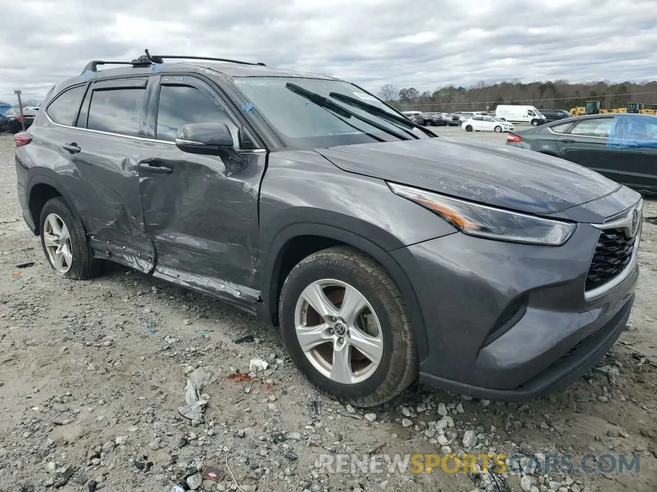 4 Photograph of a damaged car 5TDCZRAH5MS087019 TOYOTA HIGHLANDER 2021