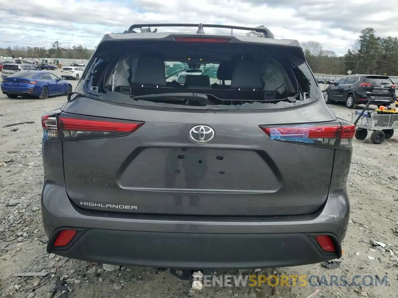 6 Photograph of a damaged car 5TDCZRAH5MS087019 TOYOTA HIGHLANDER 2021