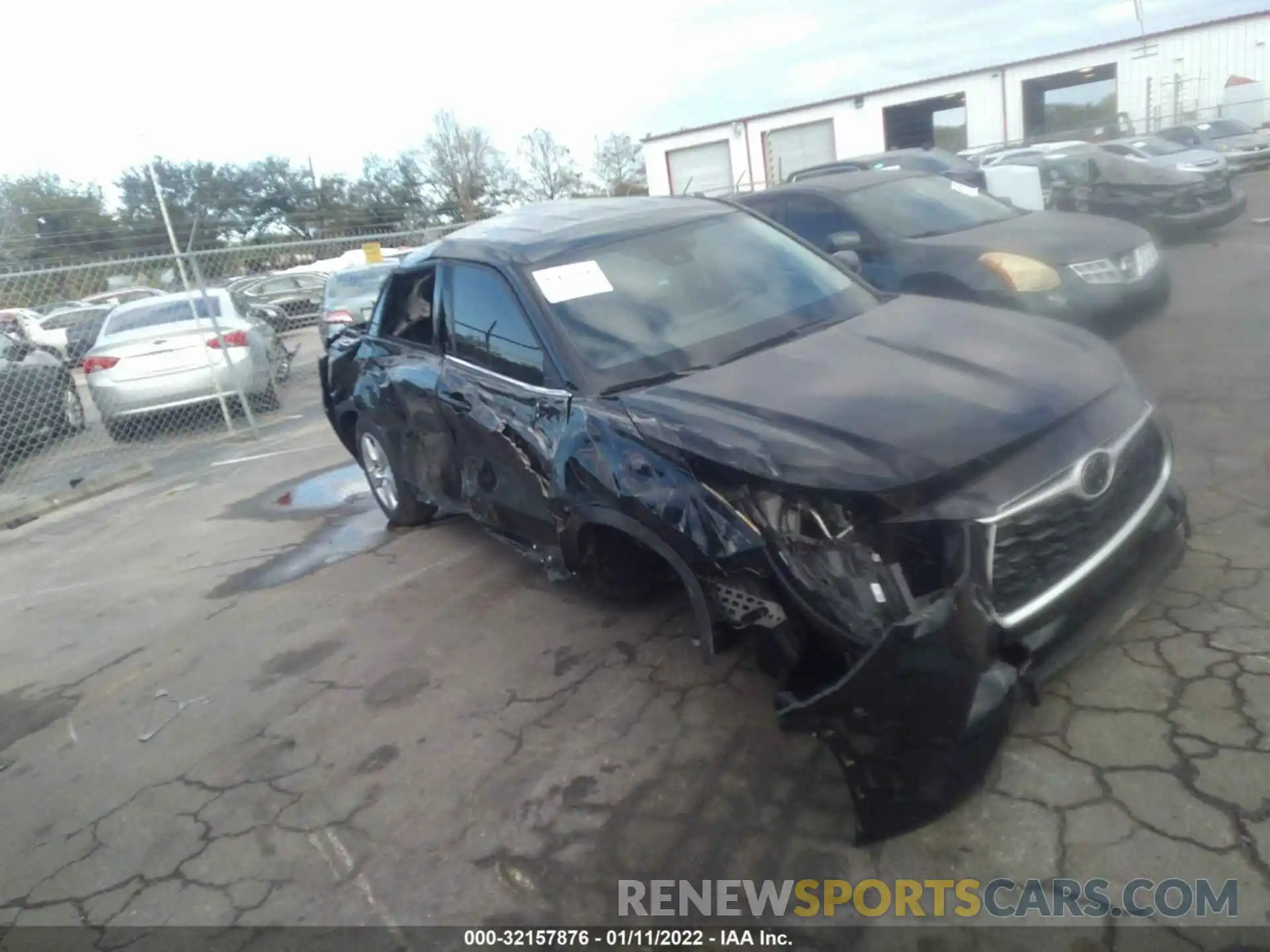 1 Photograph of a damaged car 5TDCZRAH6MS067359 TOYOTA HIGHLANDER 2021