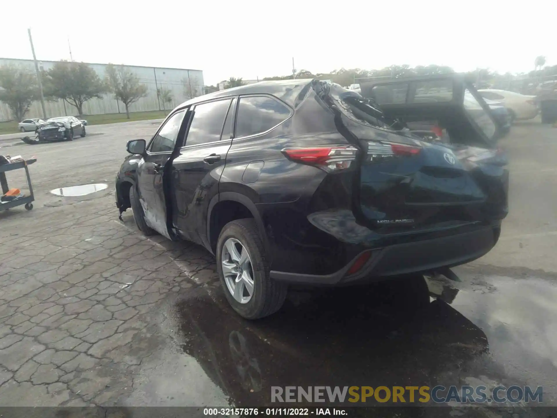 3 Photograph of a damaged car 5TDCZRAH6MS067359 TOYOTA HIGHLANDER 2021