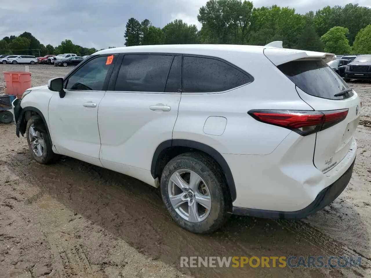 2 Photograph of a damaged car 5TDCZRAH6MS077003 TOYOTA HIGHLANDER 2021