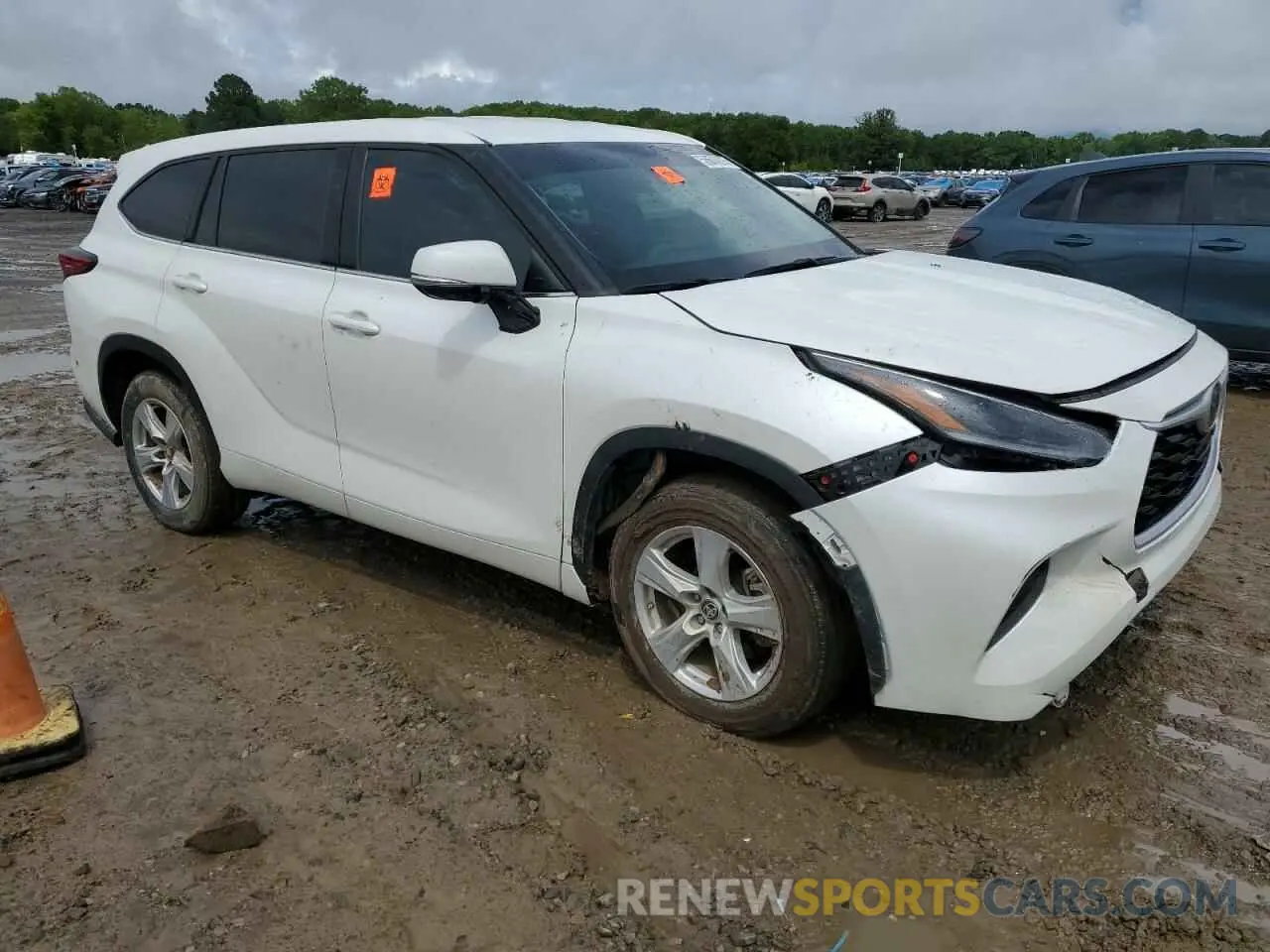 4 Photograph of a damaged car 5TDCZRAH6MS077003 TOYOTA HIGHLANDER 2021