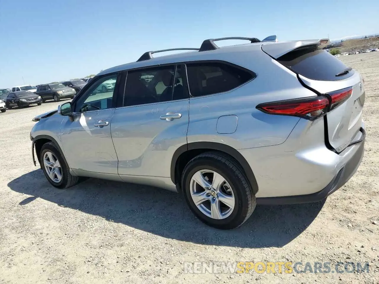 2 Photograph of a damaged car 5TDCZRAH8MS531199 TOYOTA HIGHLANDER 2021