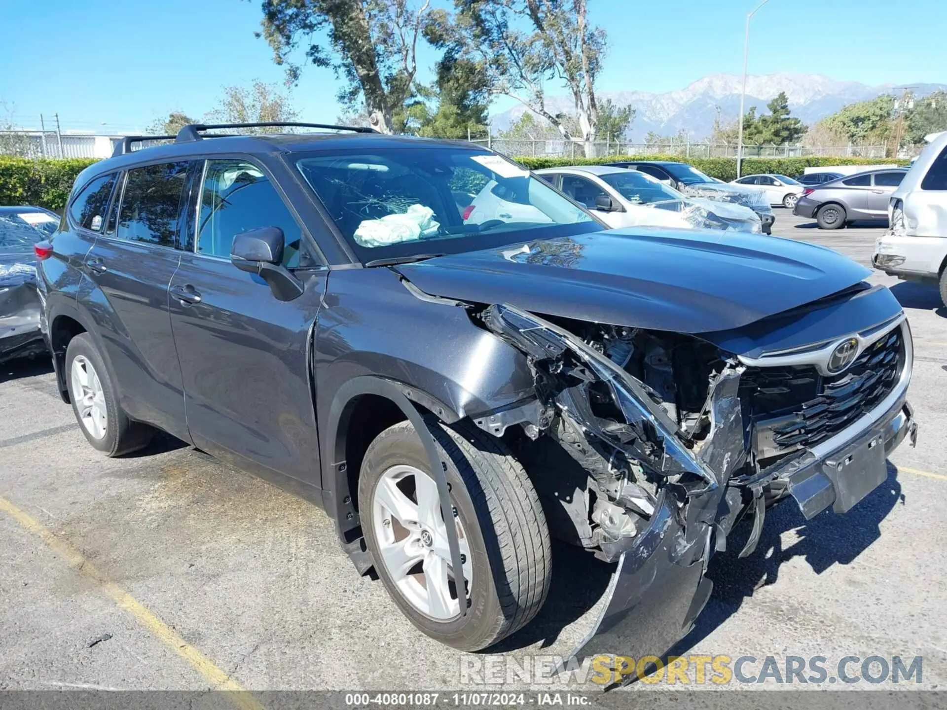 1 Photograph of a damaged car 5TDCZRAH8MS533700 TOYOTA HIGHLANDER 2021