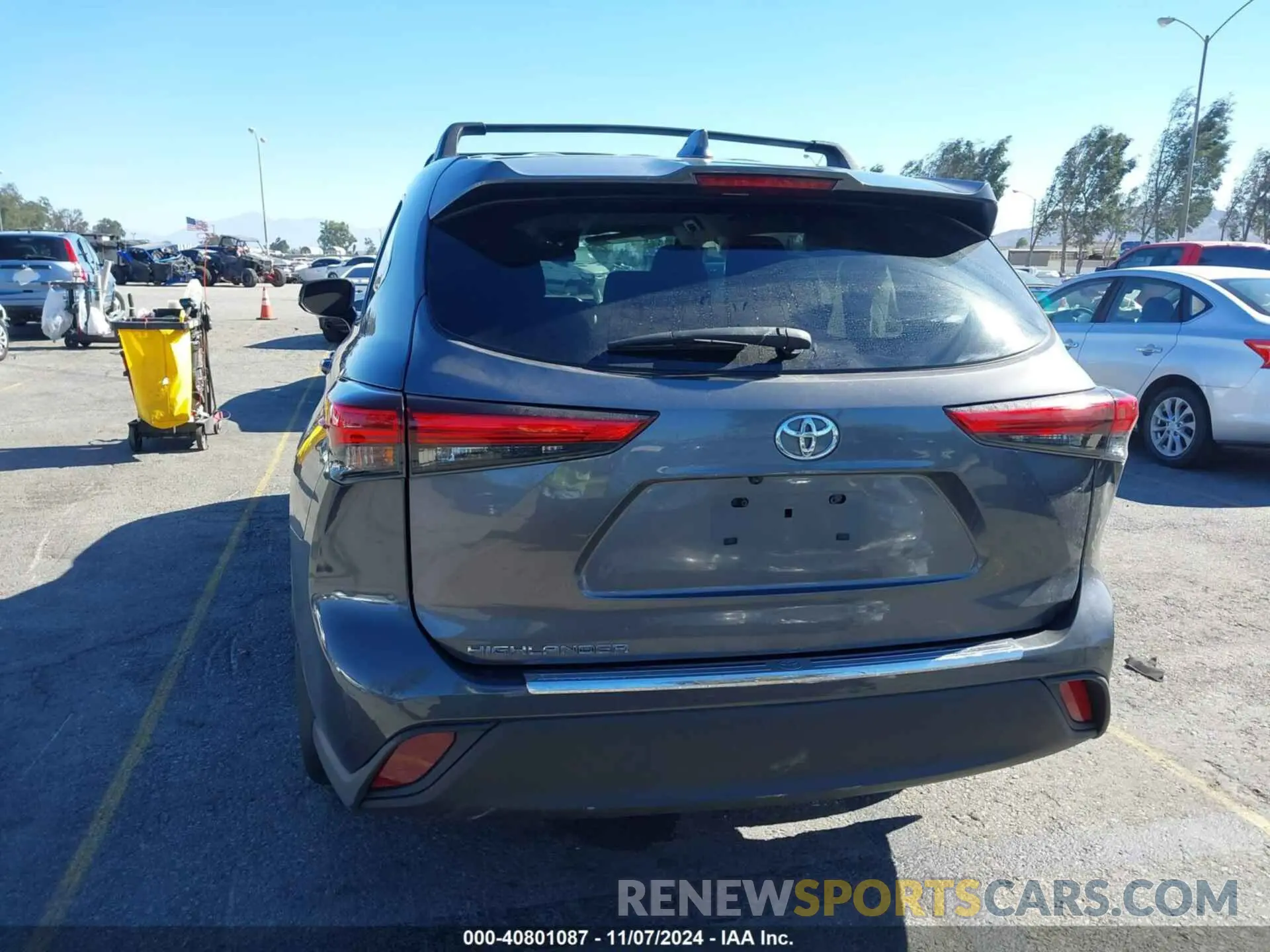 15 Photograph of a damaged car 5TDCZRAH8MS533700 TOYOTA HIGHLANDER 2021