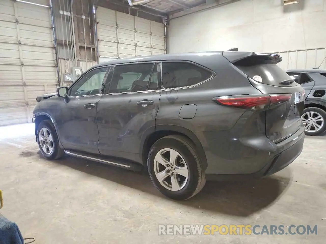 2 Photograph of a damaged car 5TDCZRAHXMS536808 TOYOTA HIGHLANDER 2021