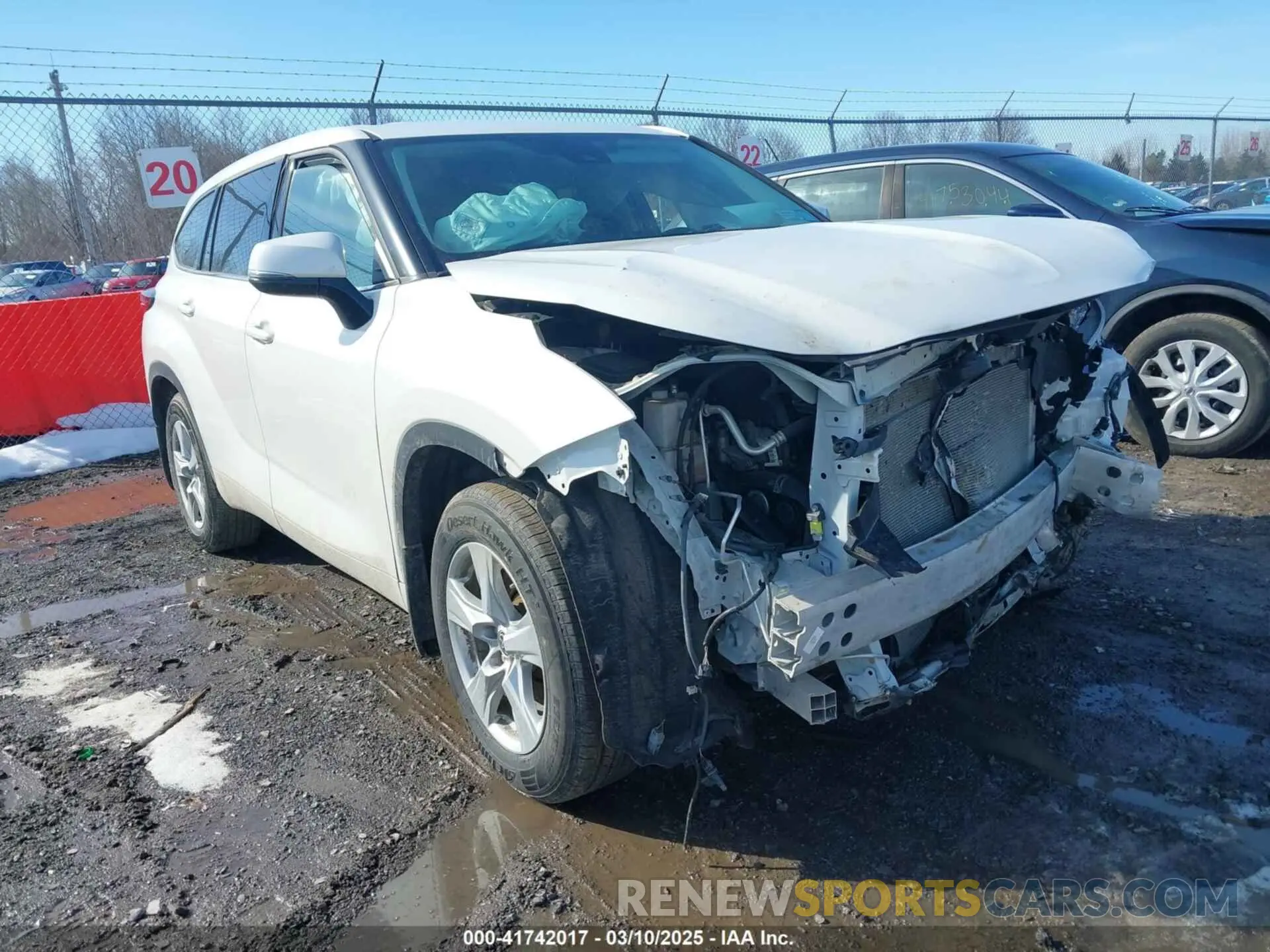 1 Photograph of a damaged car 5TDCZRBH0MS134102 TOYOTA HIGHLANDER 2021