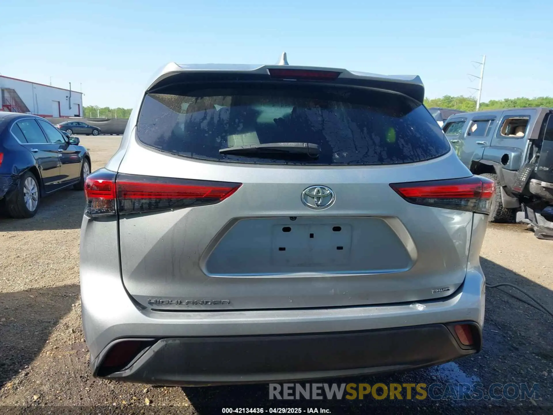 16 Photograph of a damaged car 5TDCZRBH1MS125621 TOYOTA HIGHLANDER 2021