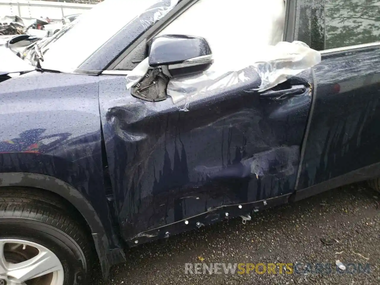 10 Photograph of a damaged car 5TDCZRBH1MS133654 TOYOTA HIGHLANDER 2021