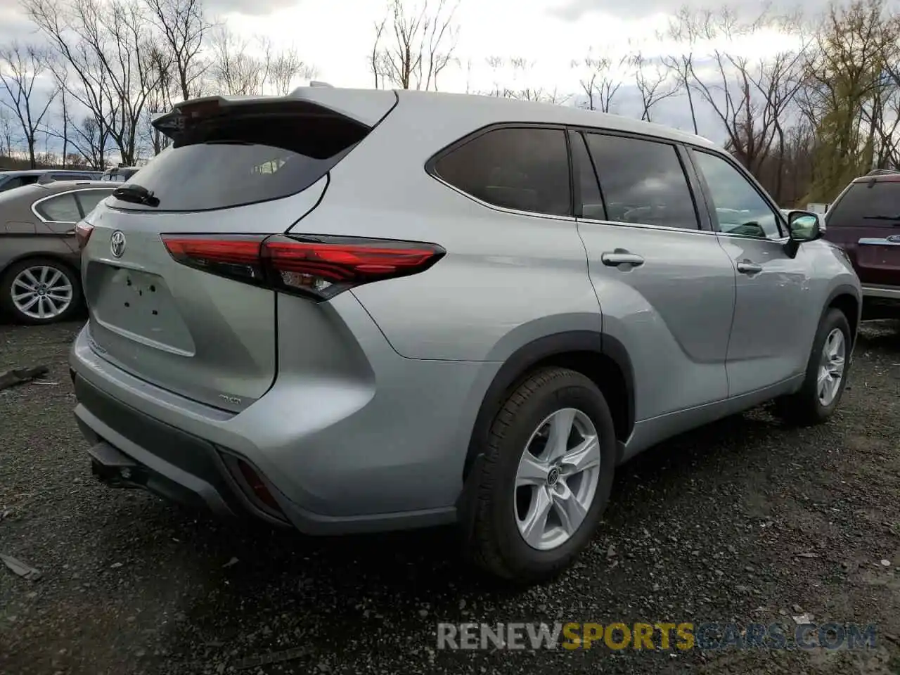 3 Photograph of a damaged car 5TDCZRBH6MS527814 TOYOTA HIGHLANDER 2021