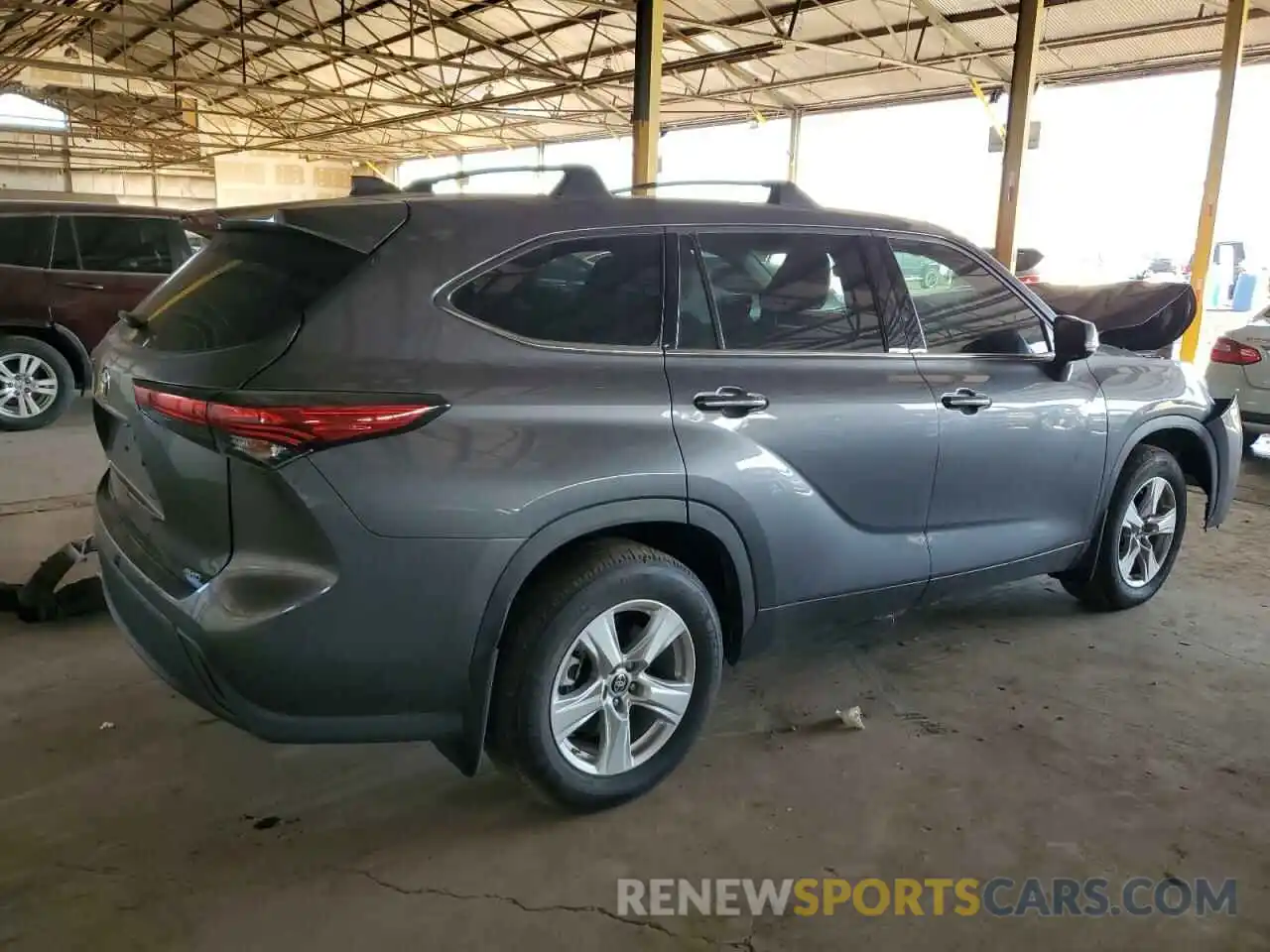 3 Photograph of a damaged car 5TDCZRBH6MS557587 TOYOTA HIGHLANDER 2021