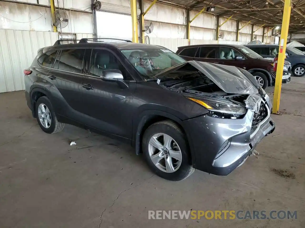 4 Photograph of a damaged car 5TDCZRBH6MS557587 TOYOTA HIGHLANDER 2021