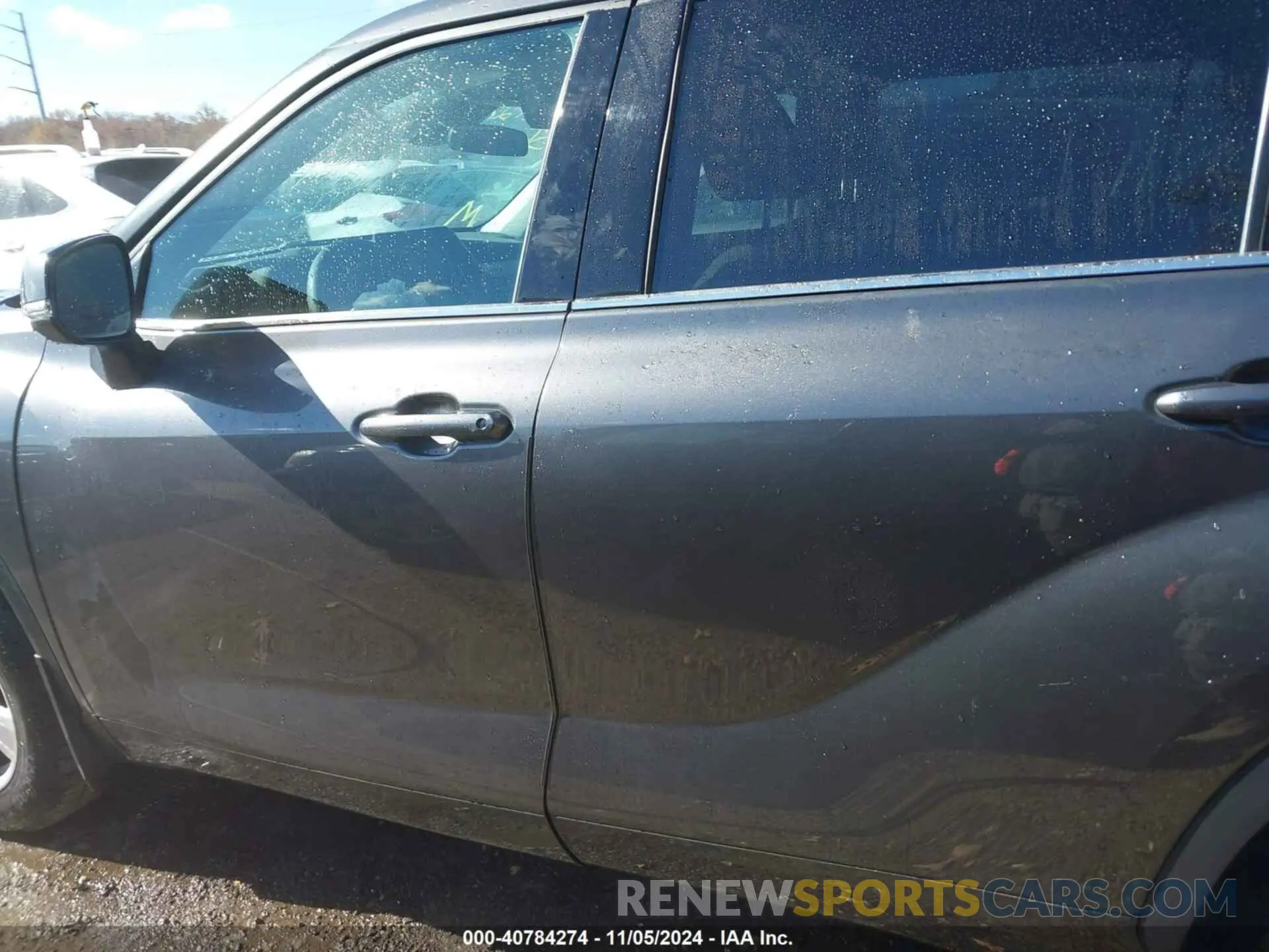 14 Photograph of a damaged car 5TDCZRBH9MS138987 TOYOTA HIGHLANDER 2021