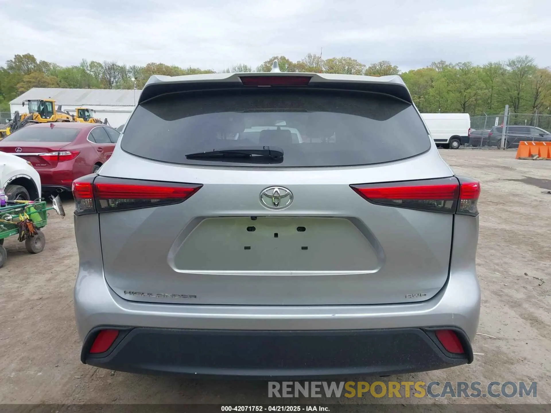 16 Photograph of a damaged car 5TDCZRBHXMS072546 TOYOTA HIGHLANDER 2021