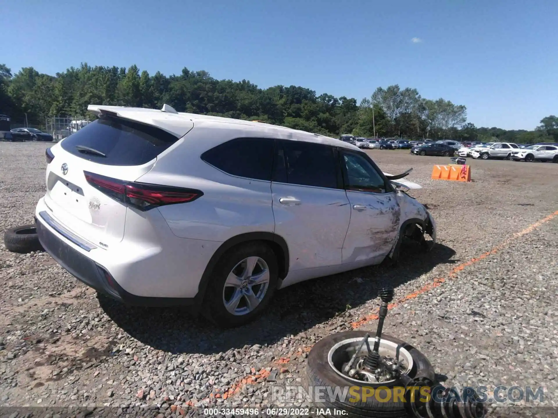 4 Photograph of a damaged car 5TDCZRBHXMS100684 TOYOTA HIGHLANDER 2021