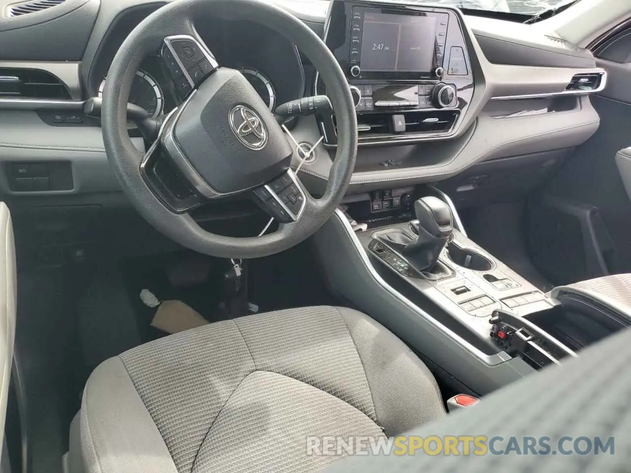 8 Photograph of a damaged car 5TDCZRBHXMS135869 TOYOTA HIGHLANDER 2021
