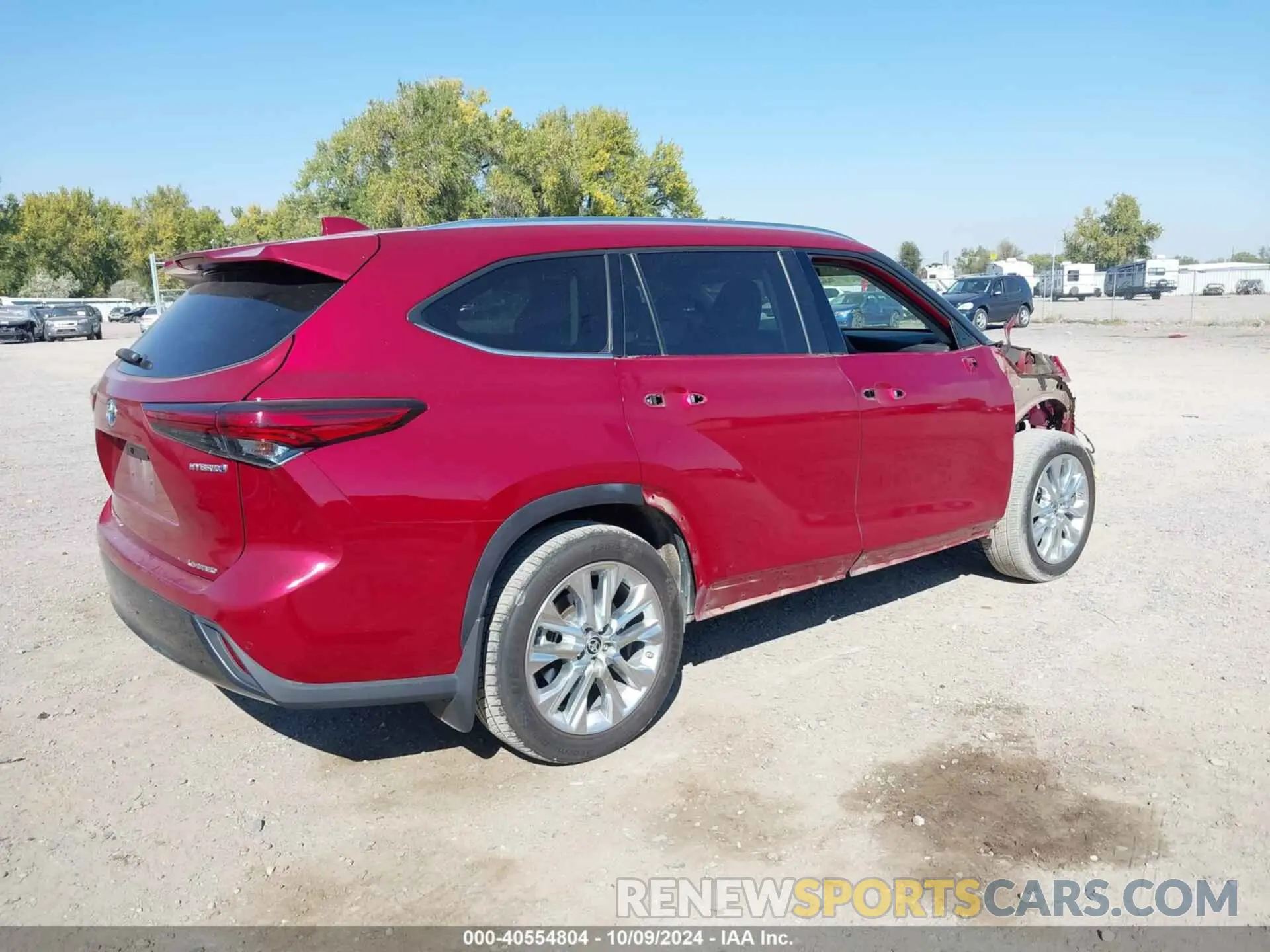 4 Photograph of a damaged car 5TDDBRCH0MS521272 TOYOTA HIGHLANDER 2021