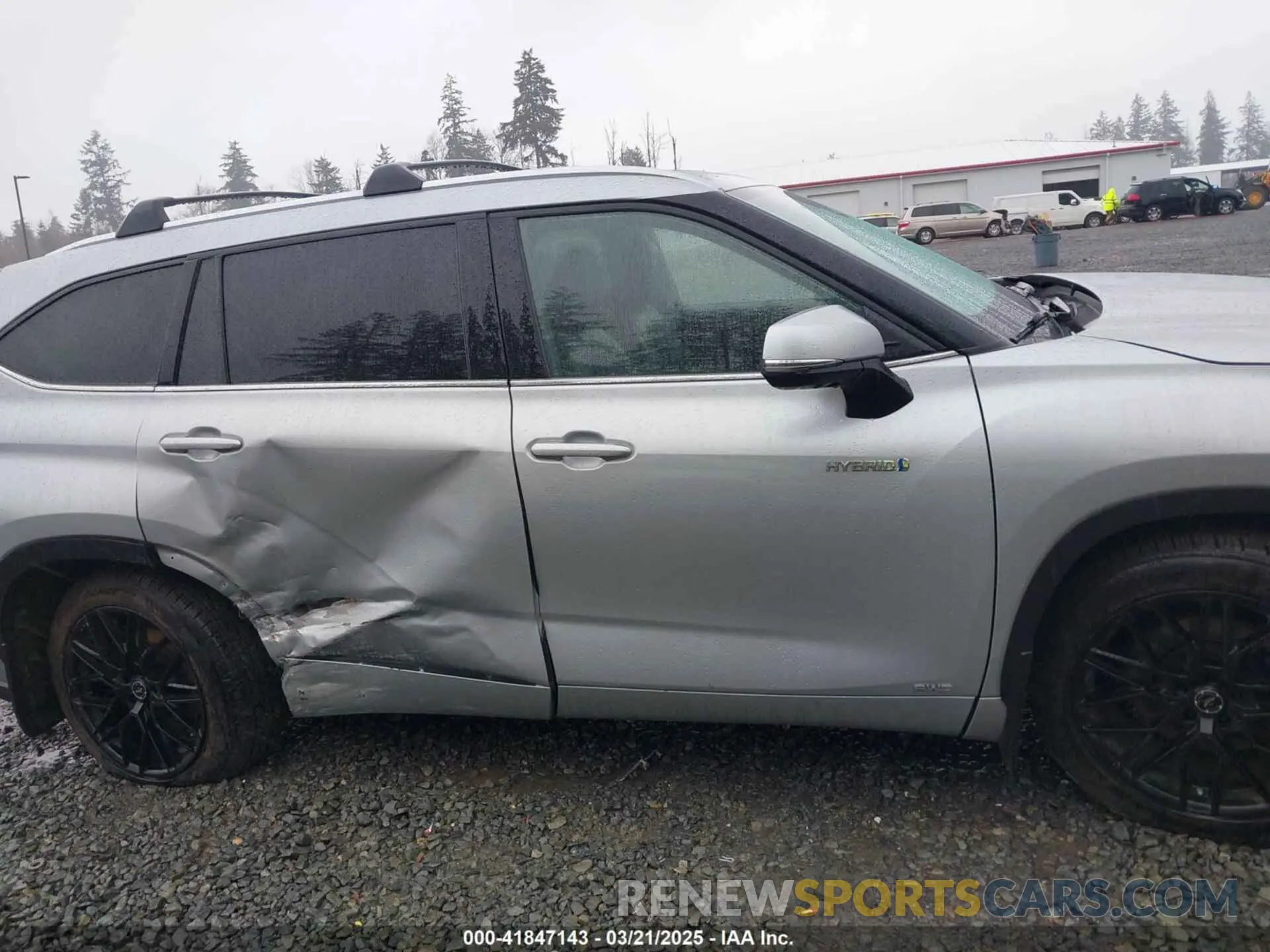 13 Photograph of a damaged car 5TDDBRCH2MS016124 TOYOTA HIGHLANDER 2021