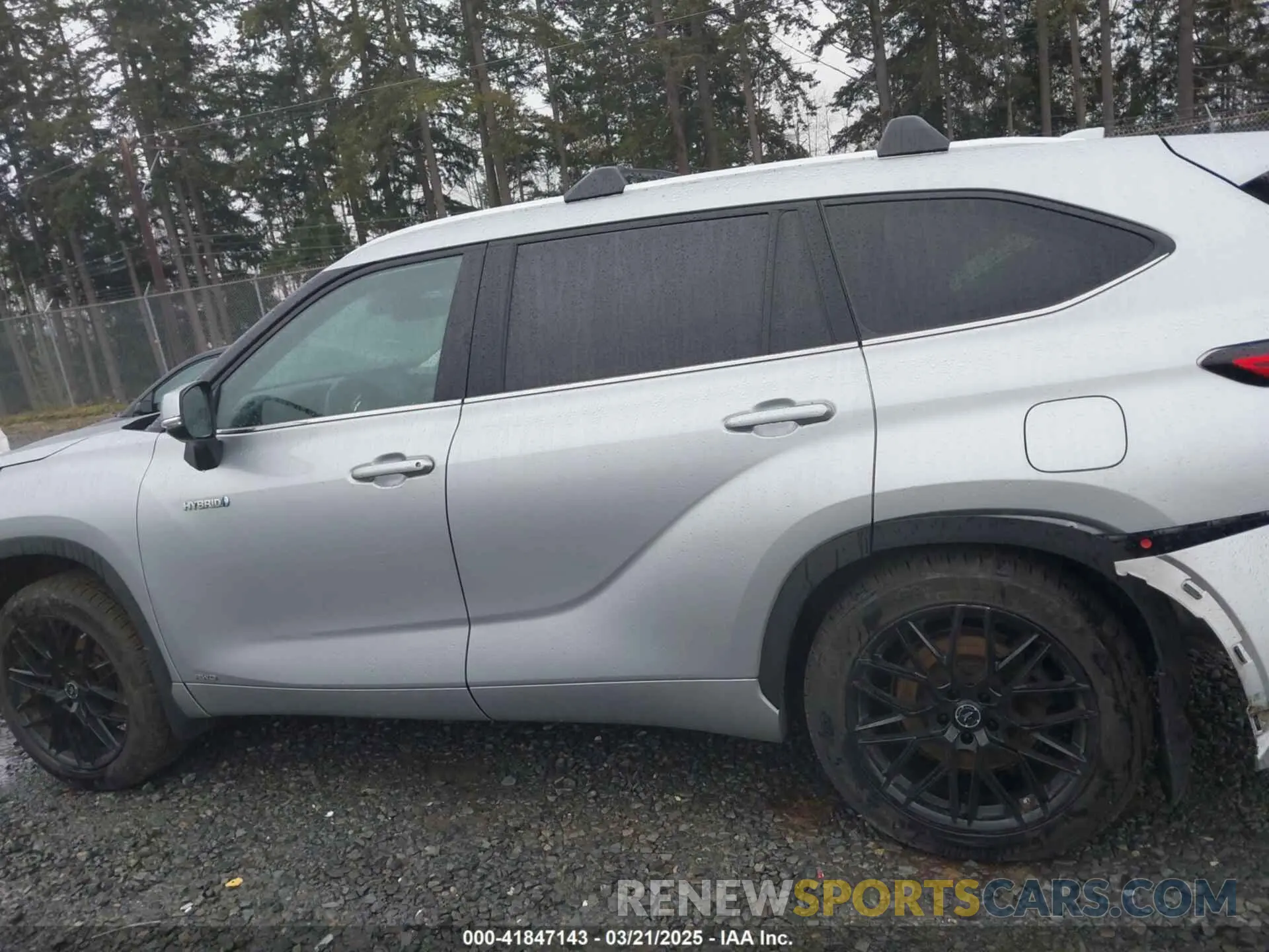 14 Photograph of a damaged car 5TDDBRCH2MS016124 TOYOTA HIGHLANDER 2021