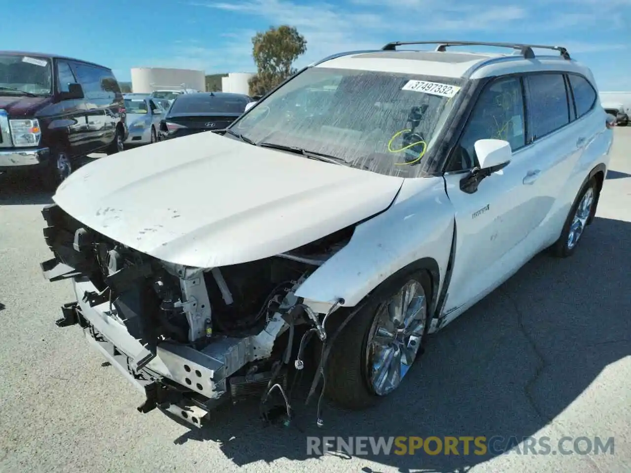 2 Photograph of a damaged car 5TDDBRCH8MS523190 TOYOTA HIGHLANDER 2021