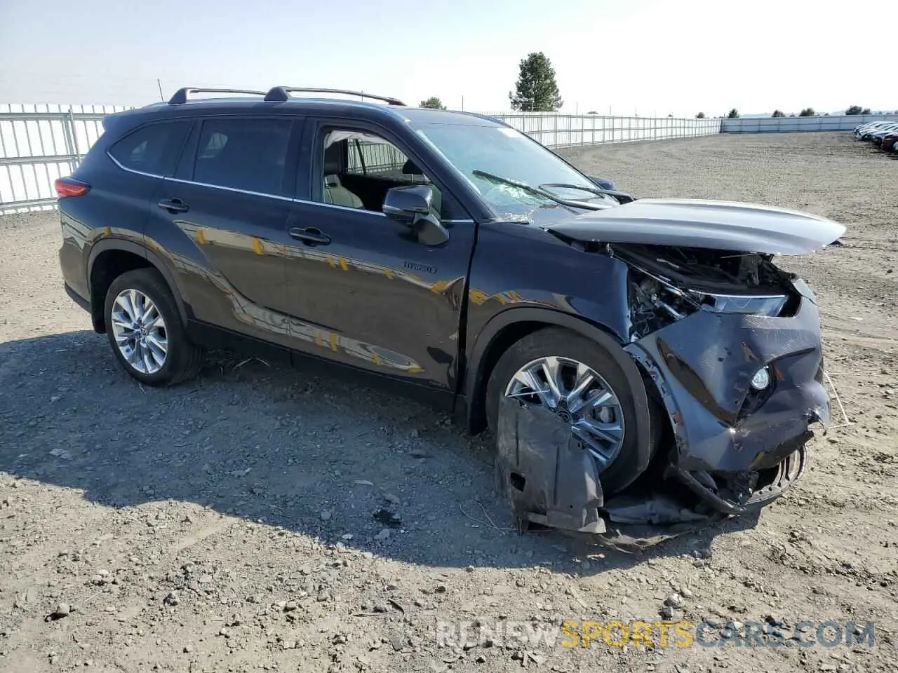 4 Photograph of a damaged car 5TDDBRCH9MS058547 TOYOTA HIGHLANDER 2021