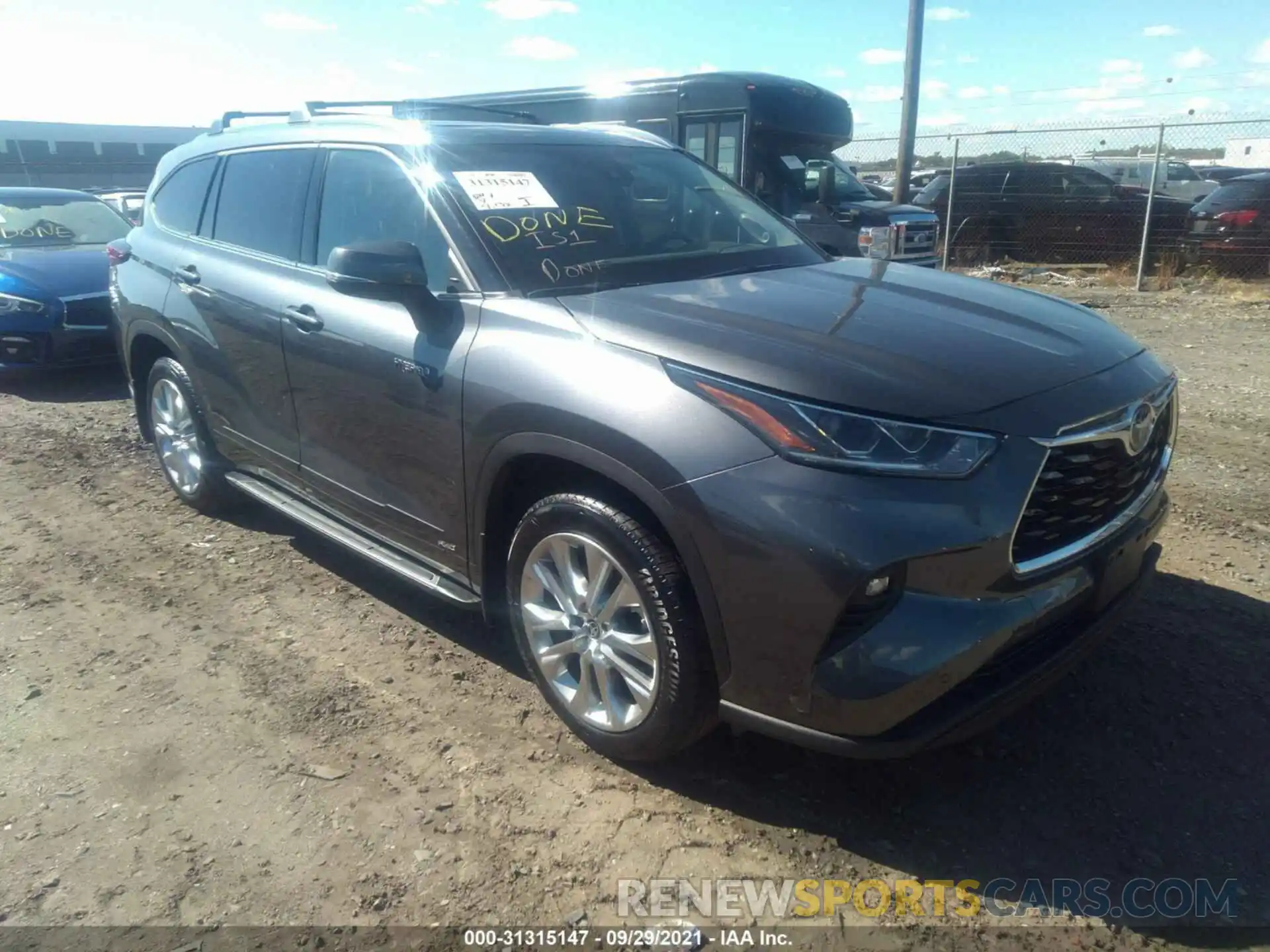 1 Photograph of a damaged car 5TDDBRCHXMS523496 TOYOTA HIGHLANDER 2021