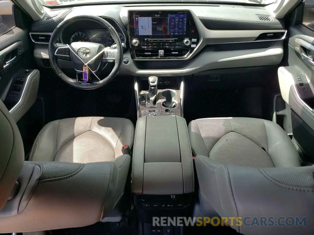 8 Photograph of a damaged car 5TDDZRBH0MS114761 TOYOTA HIGHLANDER 2021