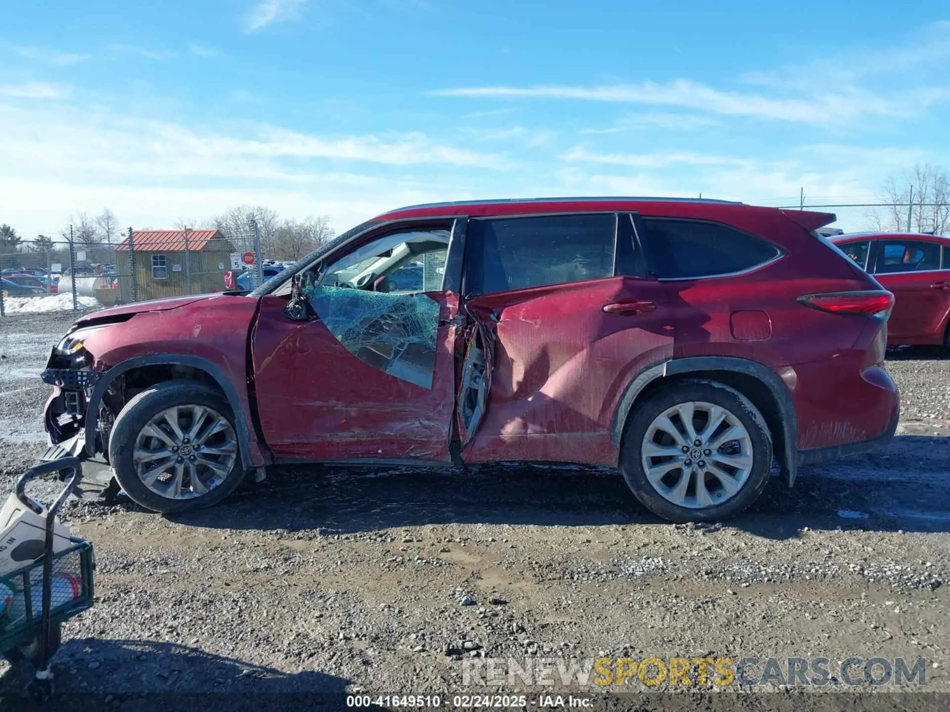 15 Photograph of a damaged car 5TDDZRBH0MS132113 TOYOTA HIGHLANDER 2021