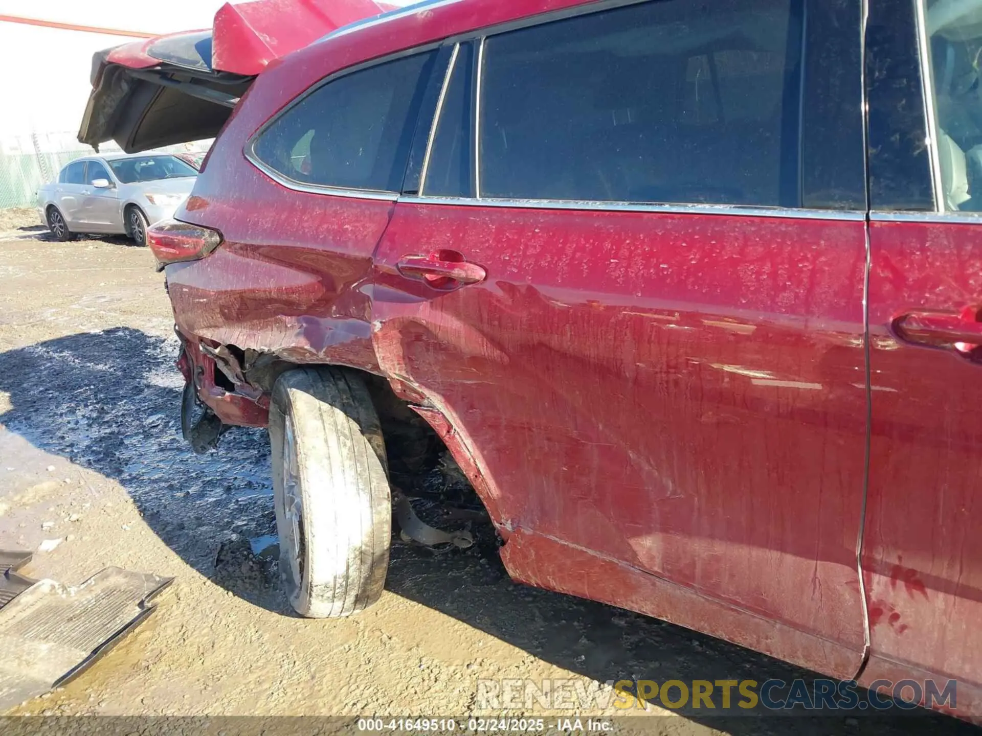 6 Photograph of a damaged car 5TDDZRBH0MS132113 TOYOTA HIGHLANDER 2021