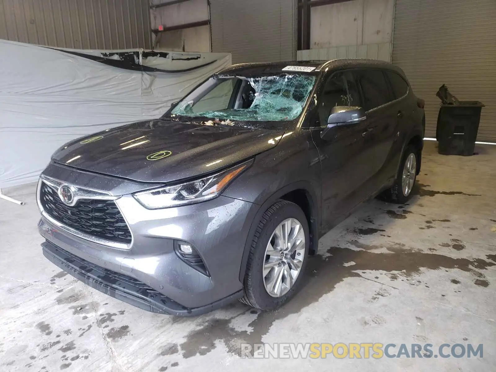 2 Photograph of a damaged car 5TDDZRBH0MS527201 TOYOTA HIGHLANDER 2021