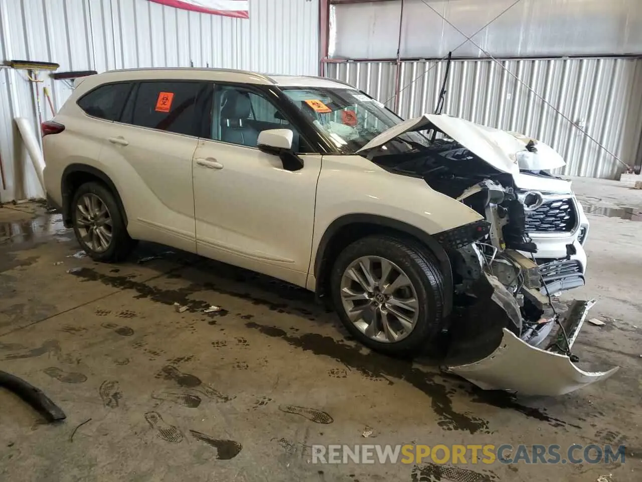 4 Photograph of a damaged car 5TDDZRBH3MS069248 TOYOTA HIGHLANDER 2021