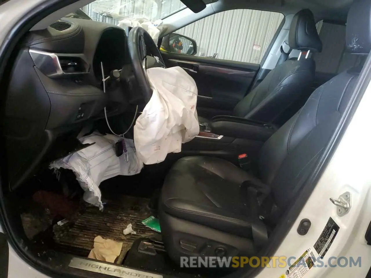 7 Photograph of a damaged car 5TDDZRBH3MS069248 TOYOTA HIGHLANDER 2021