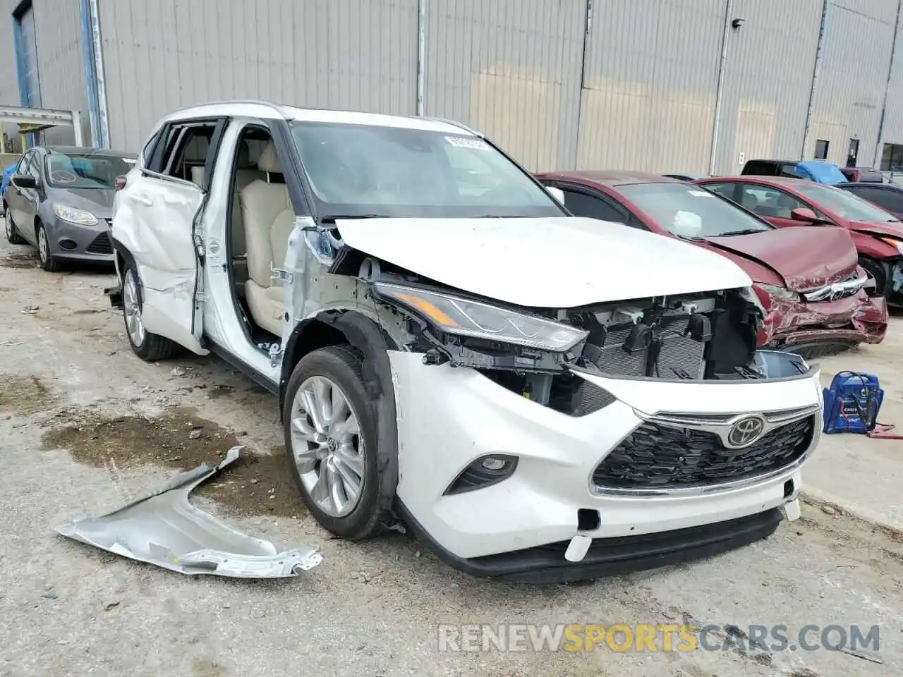 1 Photograph of a damaged car 5TDDZRBH5MS540087 TOYOTA HIGHLANDER 2021